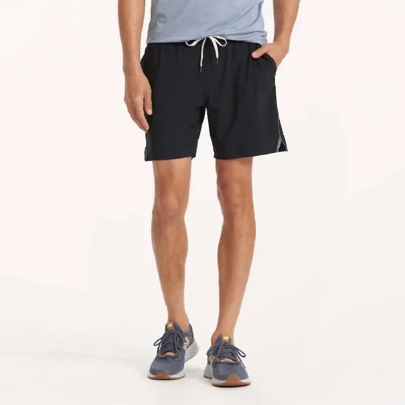 Trail Short In Black Heather Grey Stripe